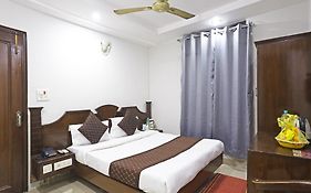 Hotel Ratandeep Paharganj 3*