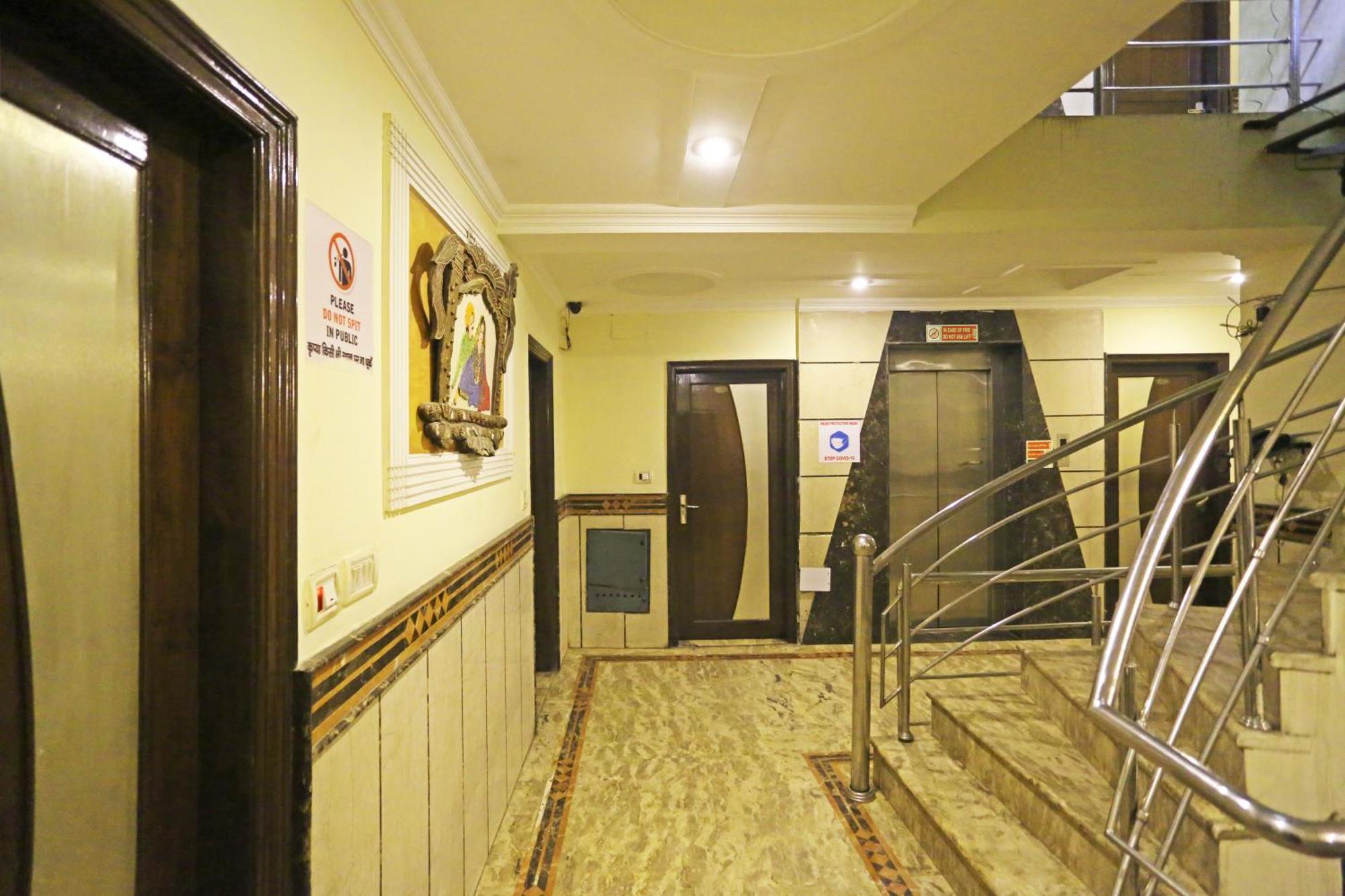 Hotel Ratandeep At Paharganj New Delhi Exterior photo