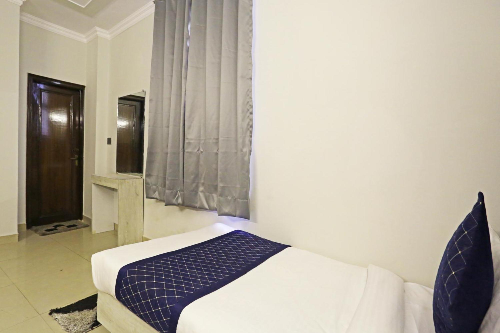 Hotel Ratandeep At Paharganj New Delhi Exterior photo